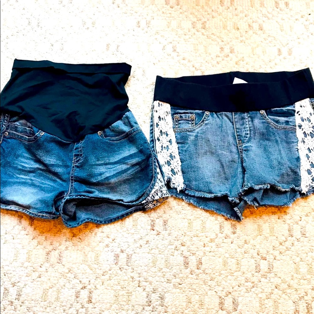 Maternity shorts